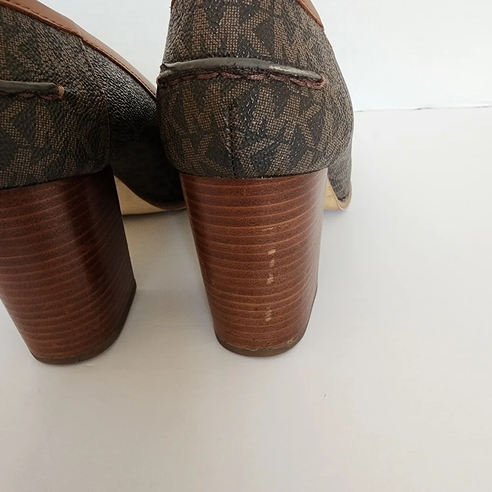 Michael Kors “Jackie” Monogram Canvas & Leather Block-Heel Loafer Size 7.5 M